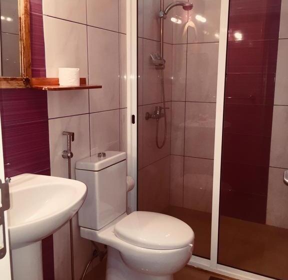 اتاق استاندارد با سرویس بهداشتی مشترک, Casa Santa Barbara Deluxe