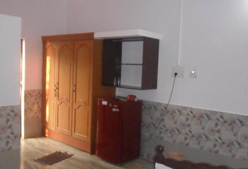 Habitació Deluxe Vista Mar amb Balconada, Leon Hide Out Guest House