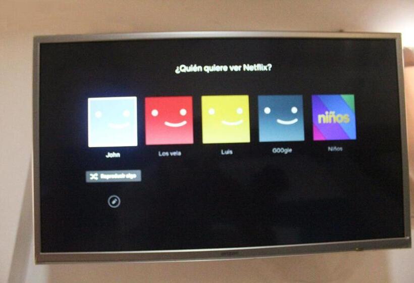 اتاق استاندارد سه نفره, Muchick