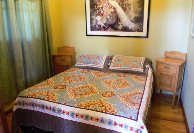 اتاق استاندارد با سرویس بهداشتی مشترک, Hostal Aloha Inn