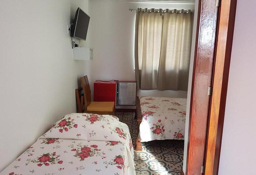 غرفة قياسية ثلاثية, Pousada Princesa