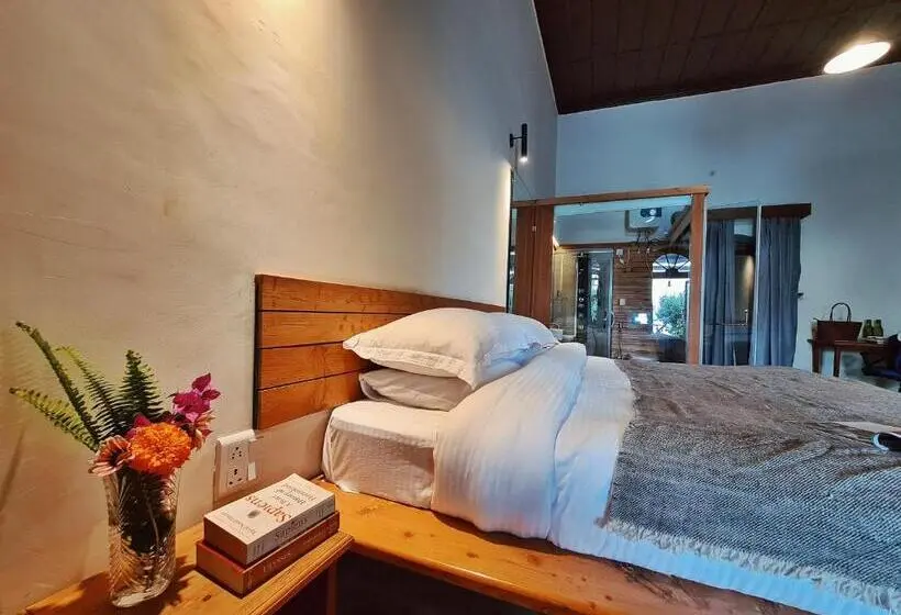 マウンテンビュースタンダードルーム, Deodar Homestay