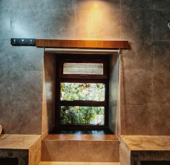 غرفة ديلوكس ذات إطلالة, Deodar Homestay