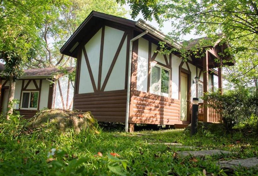 بانگلوی استاندارد, 翠谷山莊cui Gu Villiage