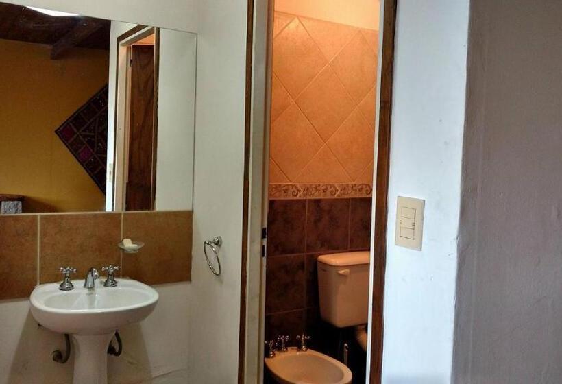 اتاق استاندارد, El Mundo Interior