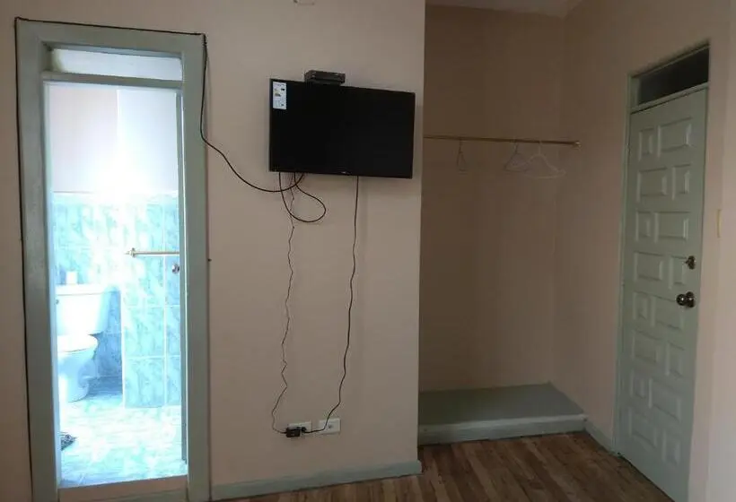 اتاق استاندارد, Hostal Mediodia
