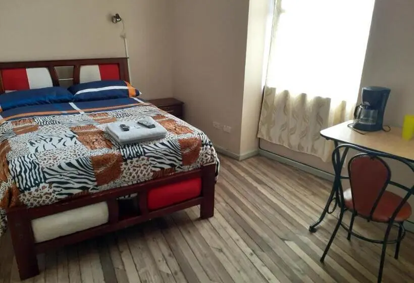 اتاق استاندارد, Hostal Mediodia