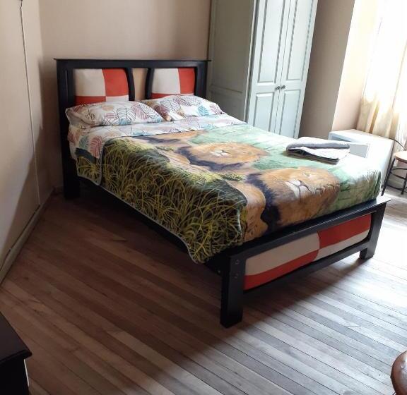スタンダードシングルルーム, Hostal Mediodia