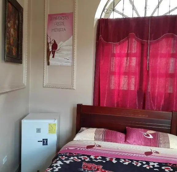 اتاق خانوادگی, Hostal Mediodia