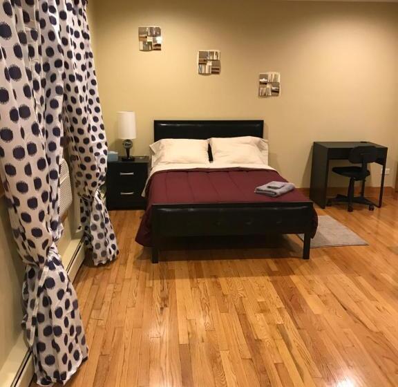 اتاق استاندارد چهار تخته, Farwell Dream