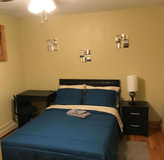 اتاق استاندارد با سرویس بهداشتی مشترک, Farwell Dream