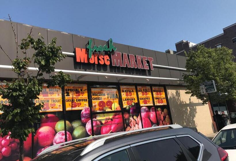 اتاق استاندارد با سرویس بهداشتی مشترک, Farwell Dream