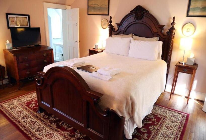 Люкс, Chilton House Suites