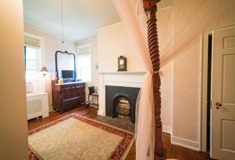 غرفة ديلوكس, Chilton House Suites