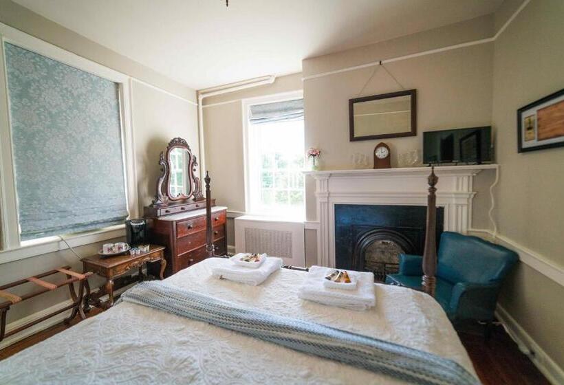 غرفة سوبيريور, Chilton House Suites