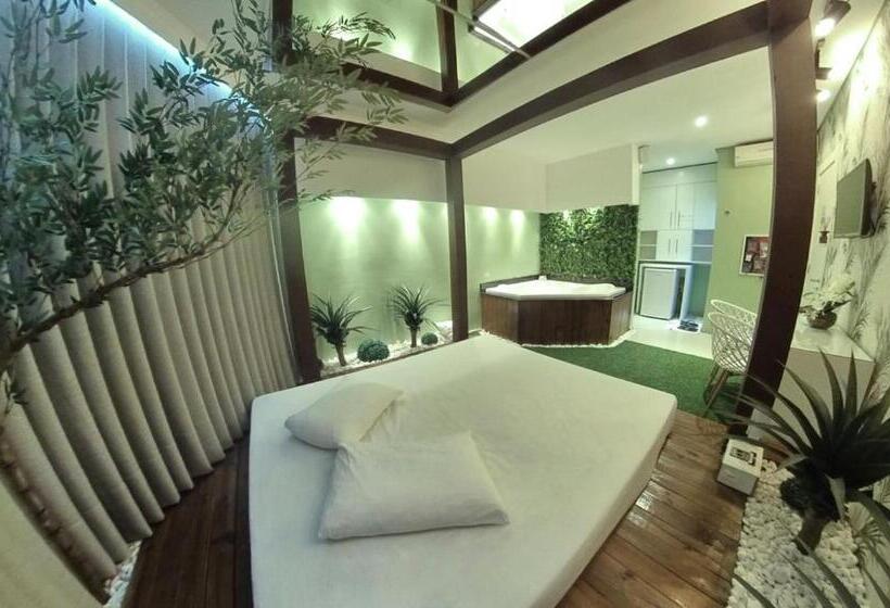 סוויטה דלוקס, Motel Paradiso Soledade