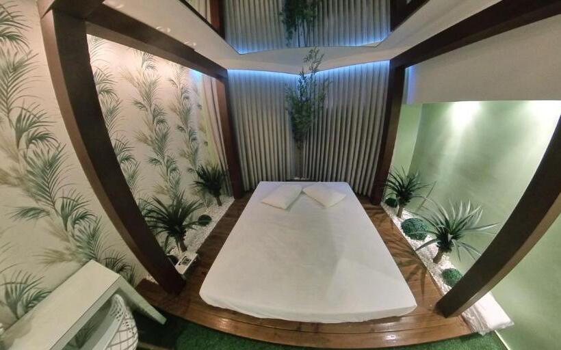 סוויטה דלוקס, Motel Paradiso Soledade