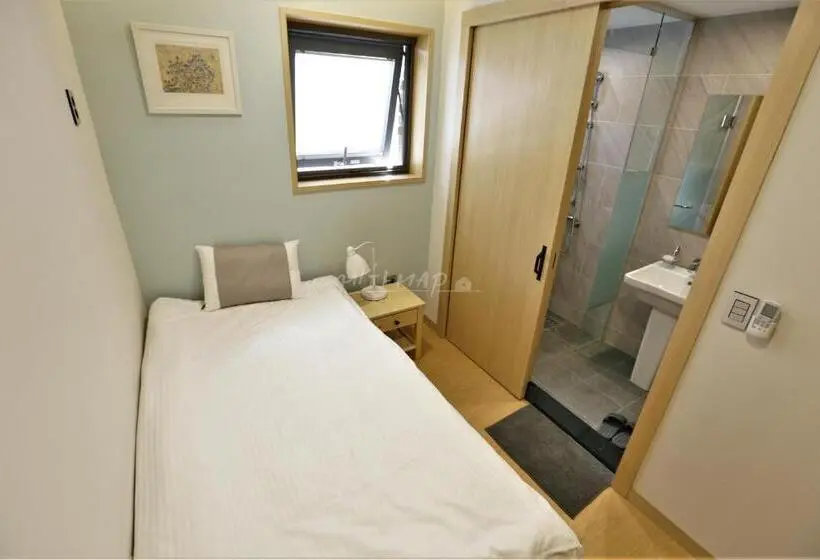 اتاق استاندارد یک نفره, Guest House Brick