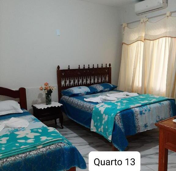 Habitación Triple Estándar, Pousada E Museu Jk