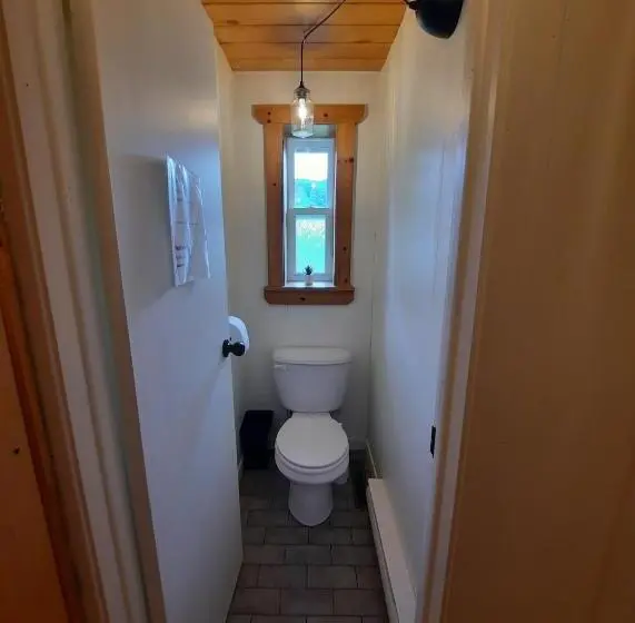 Standaardkamer met Gedeelde Badkamer, Auberge Schweizer