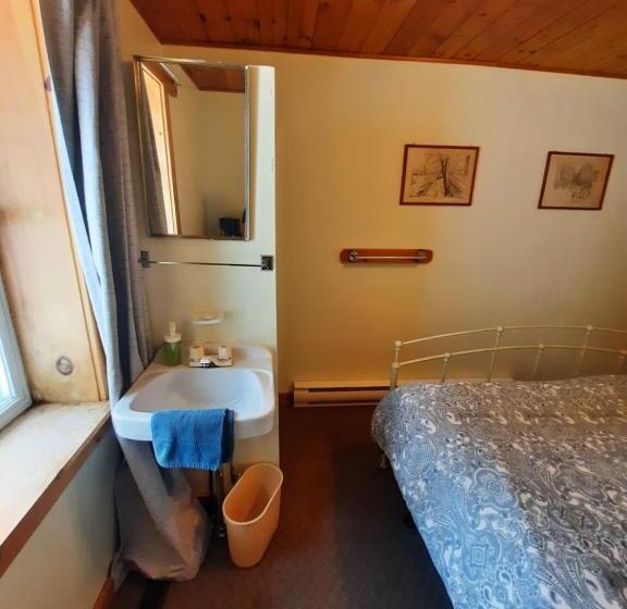 스탠다드 룸 공동 욕실, Auberge Schweizer