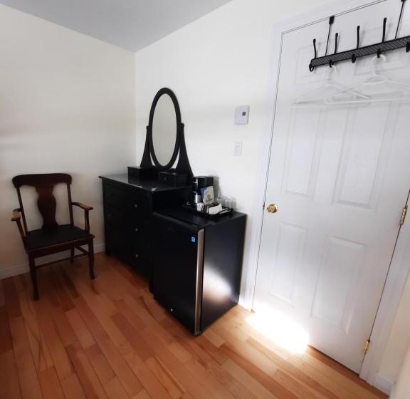 패밀리 룸, Auberge Schweizer