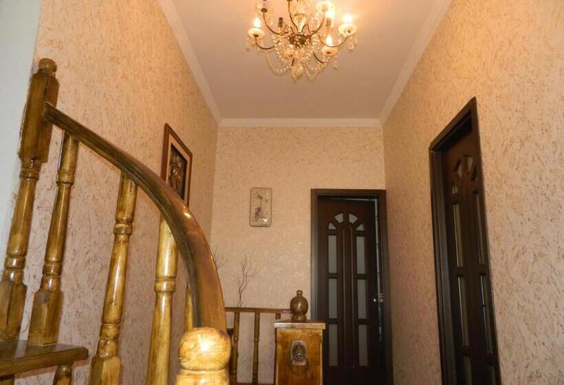 اتاق استاندارد, Castle