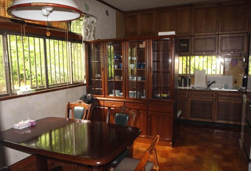 جناح مطلّ علي الحديقة, Kougetsu Sanso    Moon Villa In Tokyo