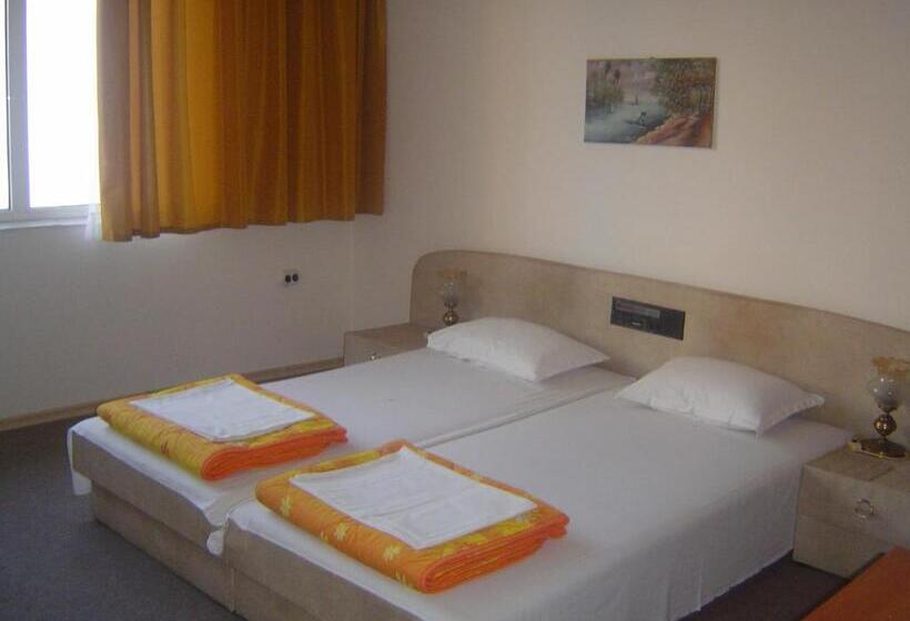آپارتمان 2 خوابه, Guest House Dimovi