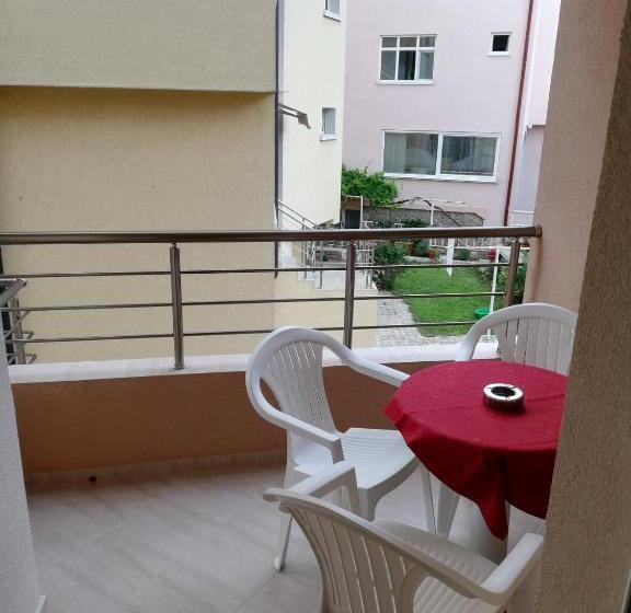 آپارتمان 1 خوابه با بالکن, Guest House Dimovi