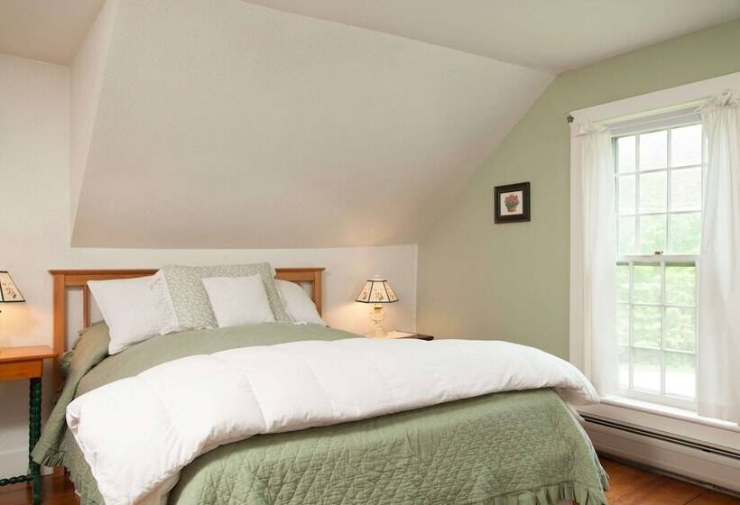 Номер Стандарт, The Featherbed Inn
