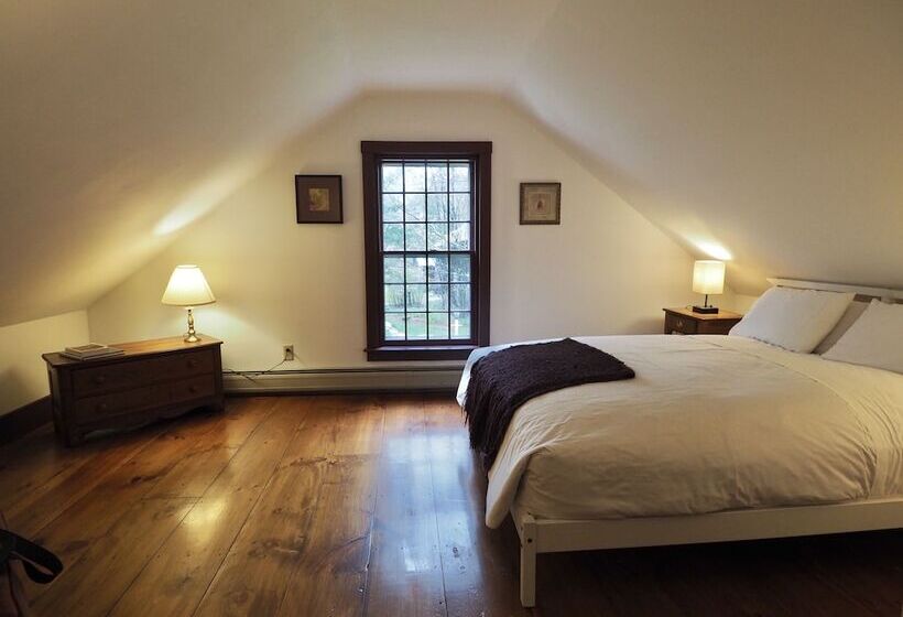 Номер Deluxe, The Featherbed Inn