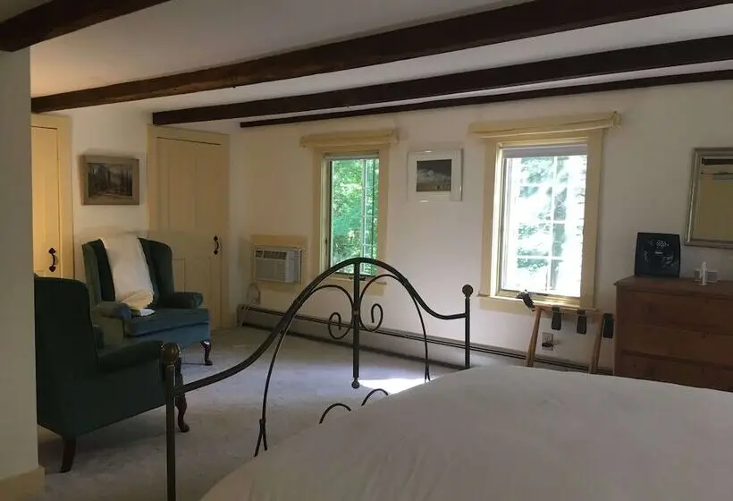 デラックスルーム, The Featherbed Inn