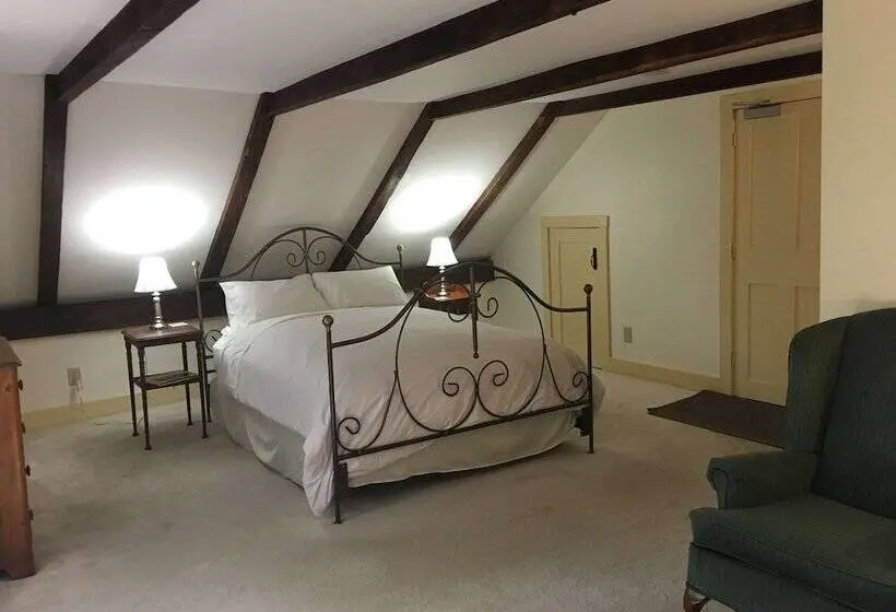 デラックスルーム, The Featherbed Inn