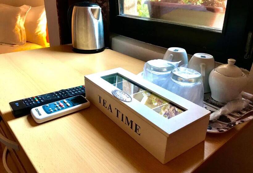 غرفة قياسية ثلاثية, Cristi S Rooms   Pensiune