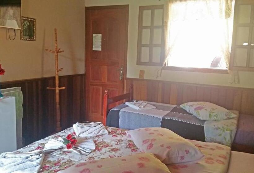 חדר סטנדרט לשלושה עם מרפסת, Pousada Sol Nascente