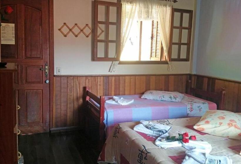 חדר סטנדרט לשלושה עם מרפסת, Pousada Sol Nascente