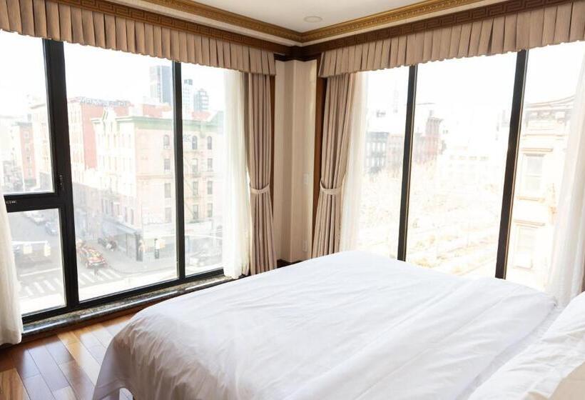 스탠다드 룸 킹사이즈 침대, The Allen