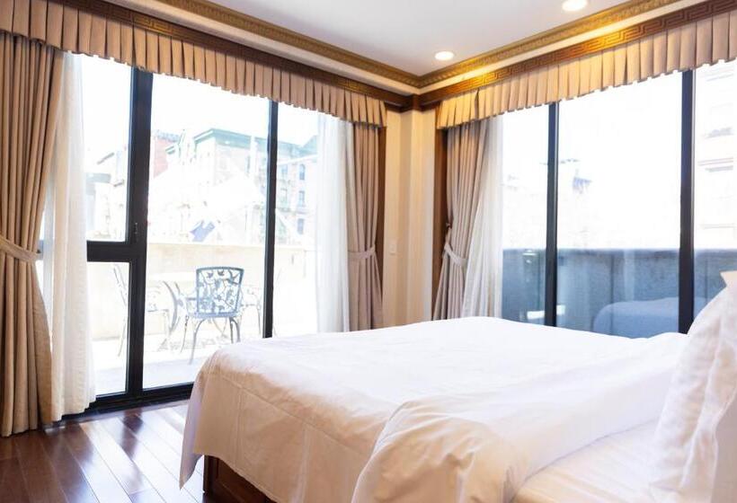 스탠다드 룸 킹사이즈 침대, The Allen