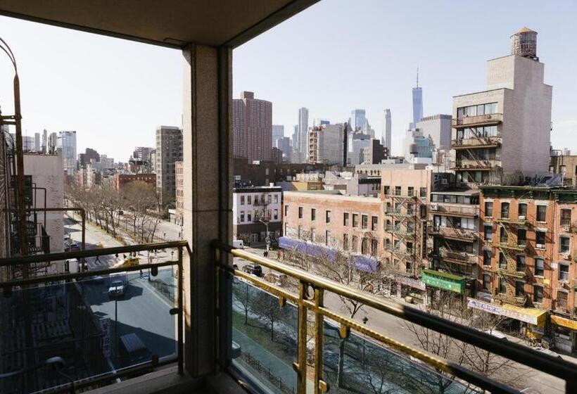 스탠다드 룸 킹사이즈 침대, The Allen