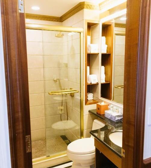 스위트 도시 전망, The Allen