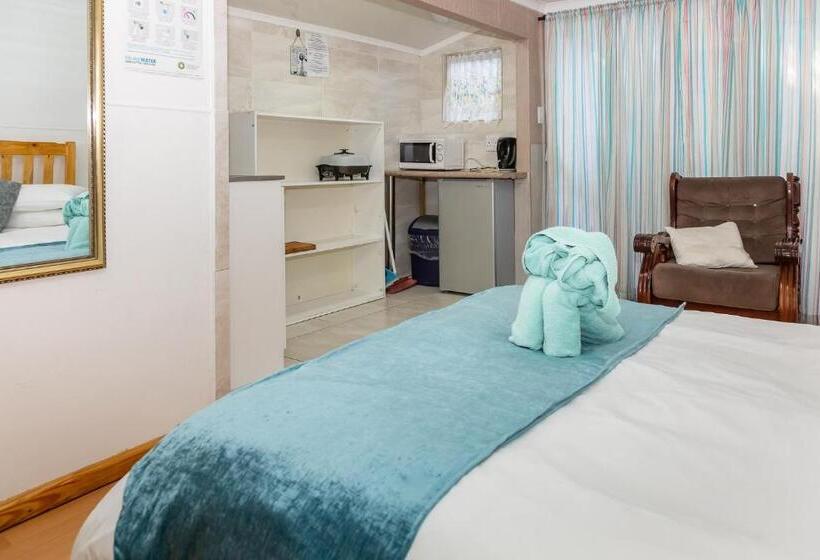 בקתה, De Helling Self Catering