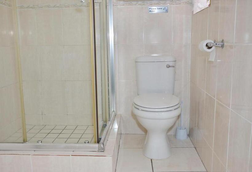 דירת משפחה, De Helling Self Catering