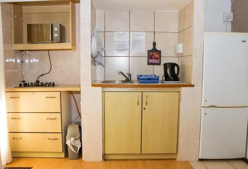 家族用アパートメント, De Helling Self Catering