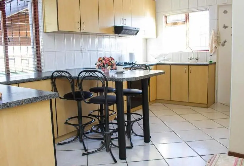 ３ベッドルームアパートメント, De Helling Self Catering