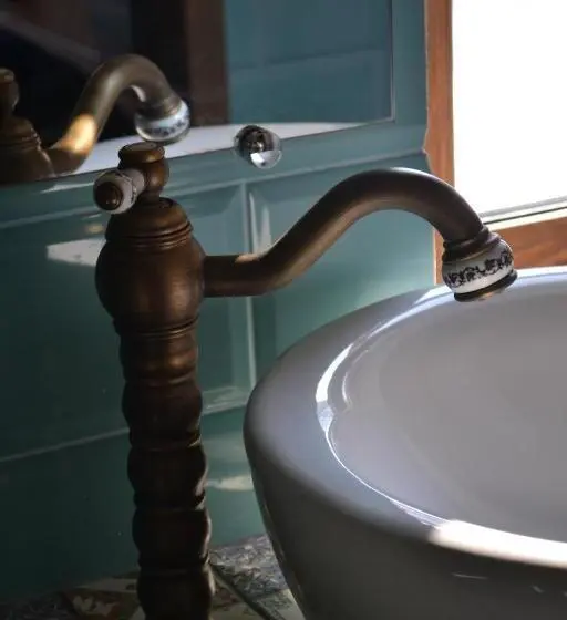 اتاق لوکس با تخت بزرگ, Romantic Guest House