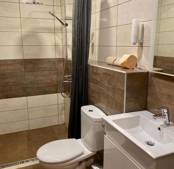 Deluxe Appartement met 1 Slaapkamer, Sofia Family House   Free Parking