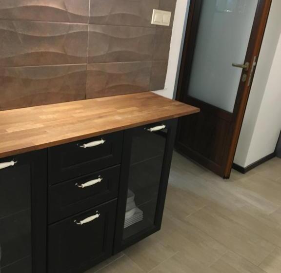 Appartement op de Begane Grond met 1 Slaapkamer, Sofia Family House   Free Parking