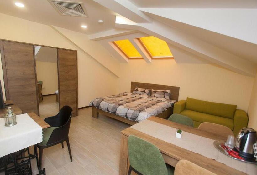 Deluxe Kamer, Sofia Family House   Free Parking