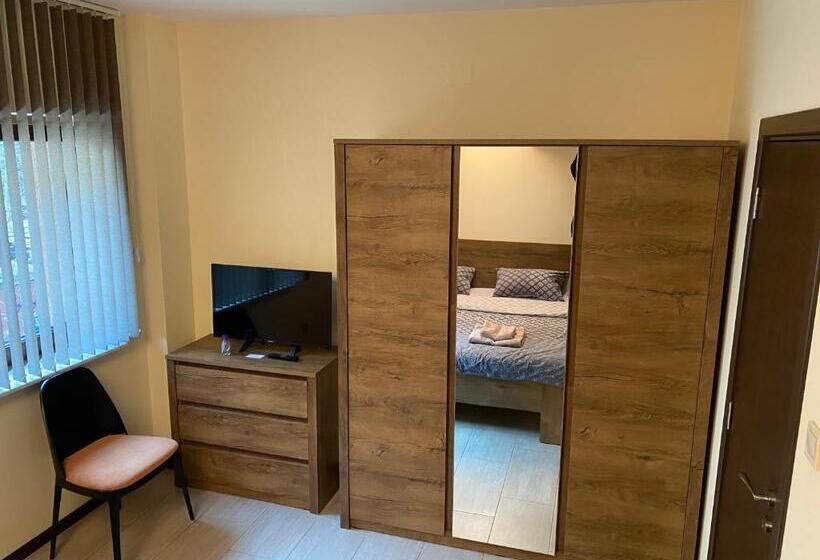 Superior Appartement met 1 Slaapkamer, Sofia Family House   Free Parking